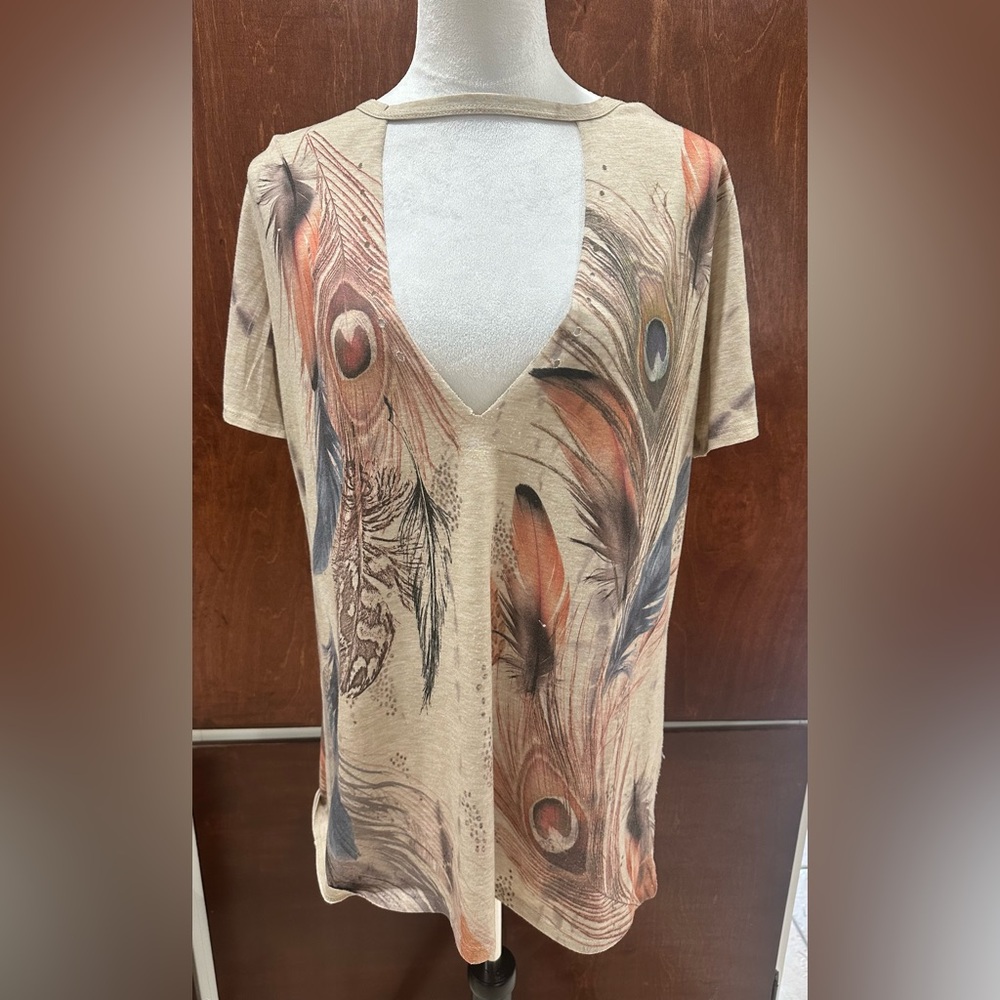 Feather Print V-Neck Top